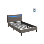 Metalen tweepersoonsbed met hoofdbord