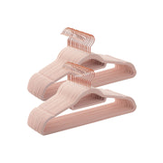 Fluwelen kleerhanger met draaibare haak in roségoud