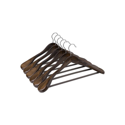 Hangers met extra brede schouders