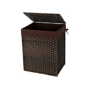 Handgeweven wasmand van synthetisch rotan